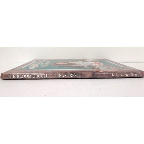 Heirloom Crochet Treasures ©1995  The Needlecraft Shop Donna Robertson  Patterns - Picture 3 of 8